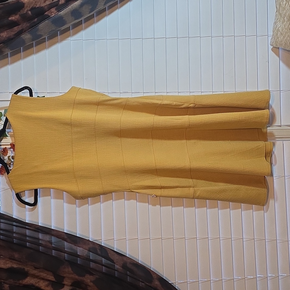 Express Yellow Midi Dress with Side Buttons - Picture 7 of 7